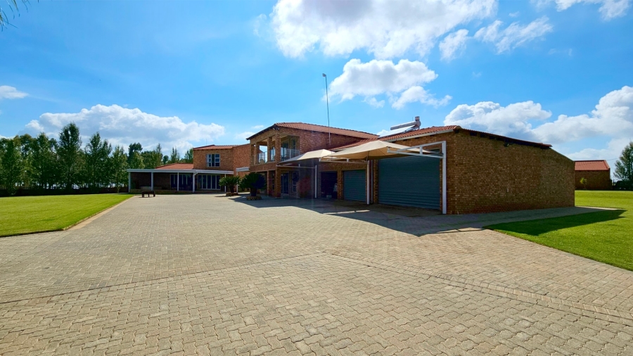 3 Bedroom Property for Sale in Oranjeville Free State